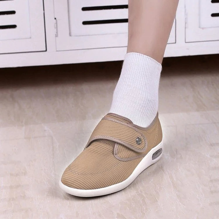 Plus Size Wide Shoes for Swollen Feet